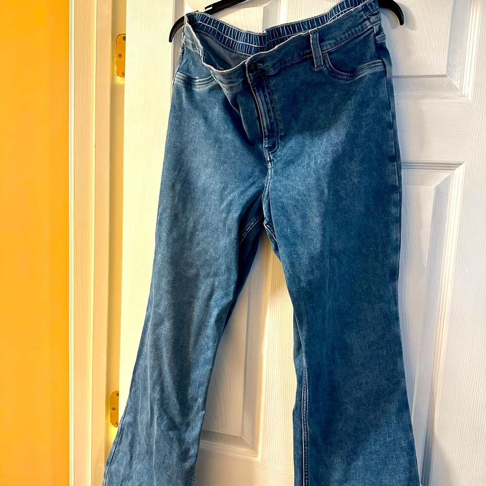 Aerie size XL flared Jeans NWT
